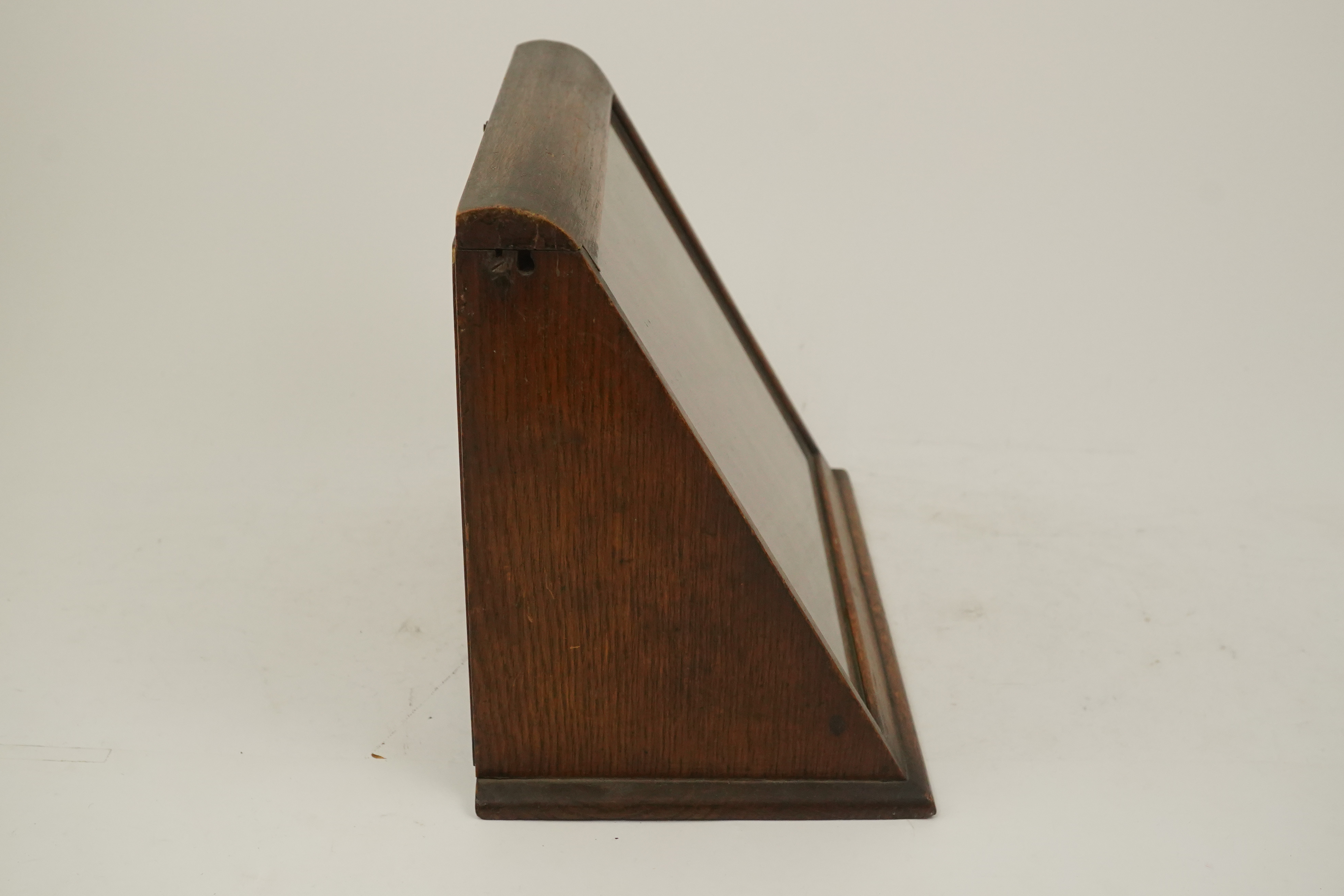 A vintage shop / desk top pen display case with removable tray for twelve pens